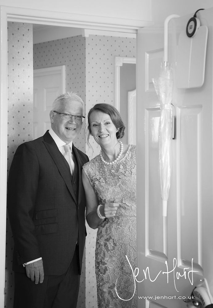 Photograph-Wedding-Whinstone-View_02May15_016