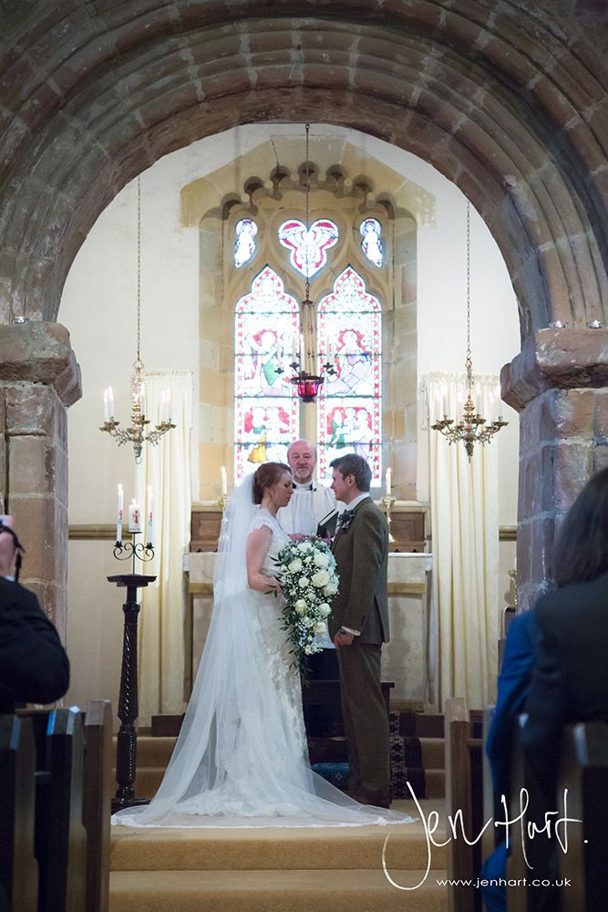Photograph-Wedding-Whinstone-View_02May15_115