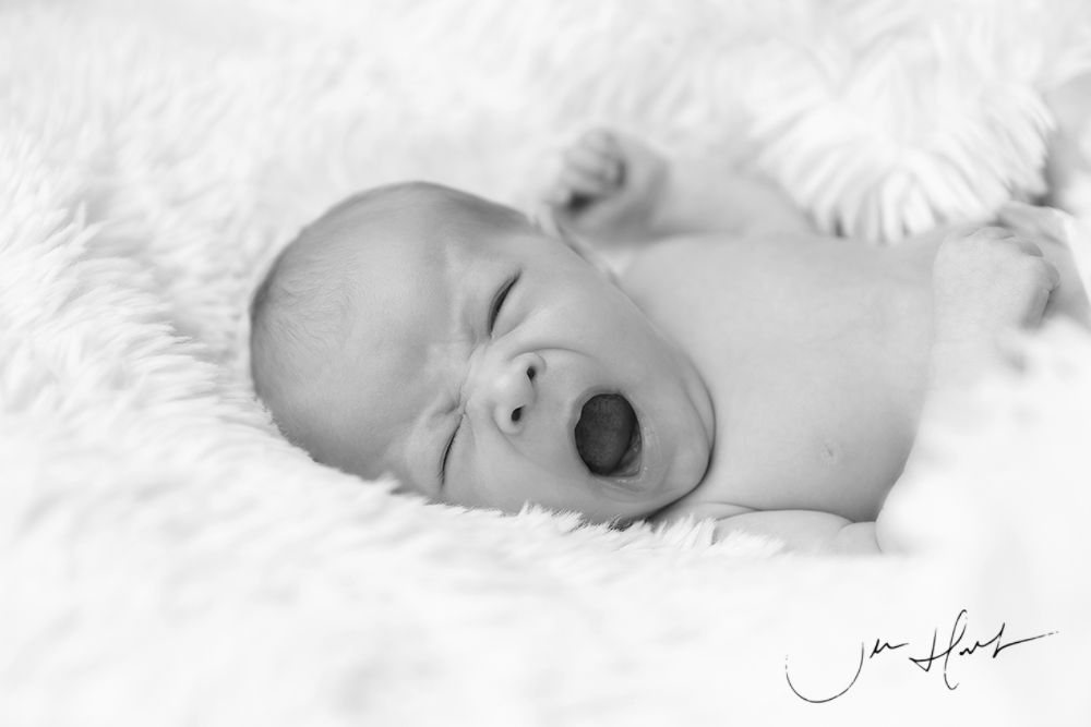 Baby-Newborn-Photography-Jen-Hart-Grace-24092020-0016_BW